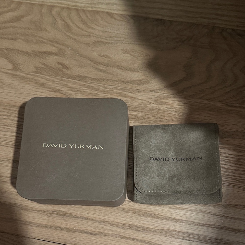 David Yurman brown Jewelry Box and Suede Pouch
